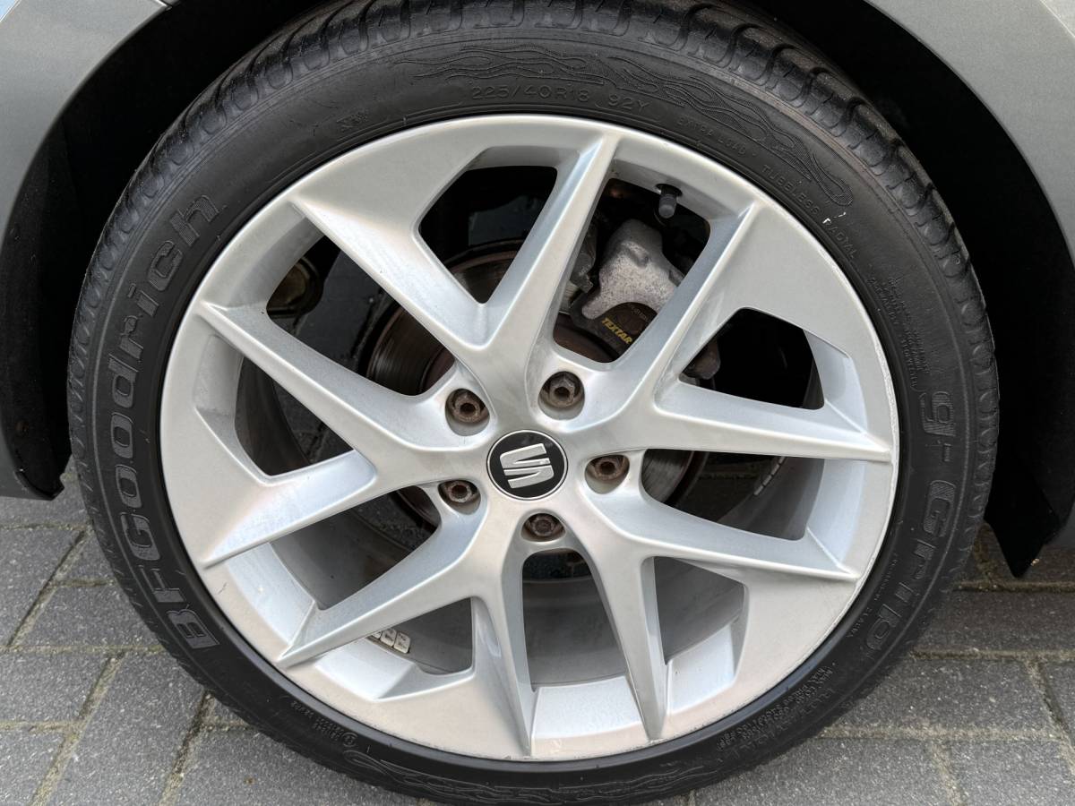 SEAT Leon SEAT Leon BWJ 2013 1.4 TSI 123 PK FR Business STOELVERW. | NAVI | CLIMA | CRUISE | BLUETOOTH | LMV | PDC