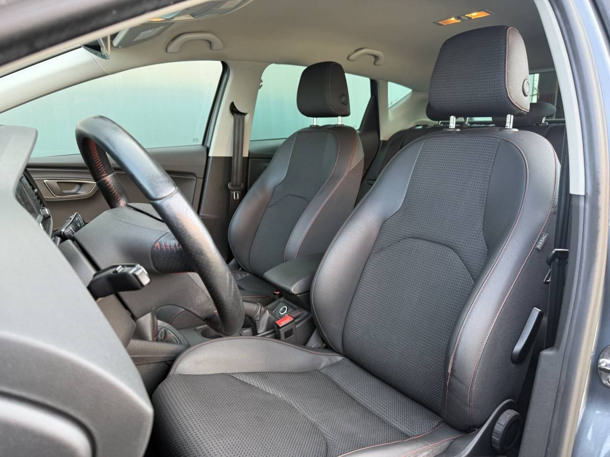 SEAT Leon SEAT Leon BWJ 2013 1.4 TSI 123 PK FR Business STOELVERW. | NAVI | CLIMA | CRUISE | BLUETOOTH | LMV | PDC