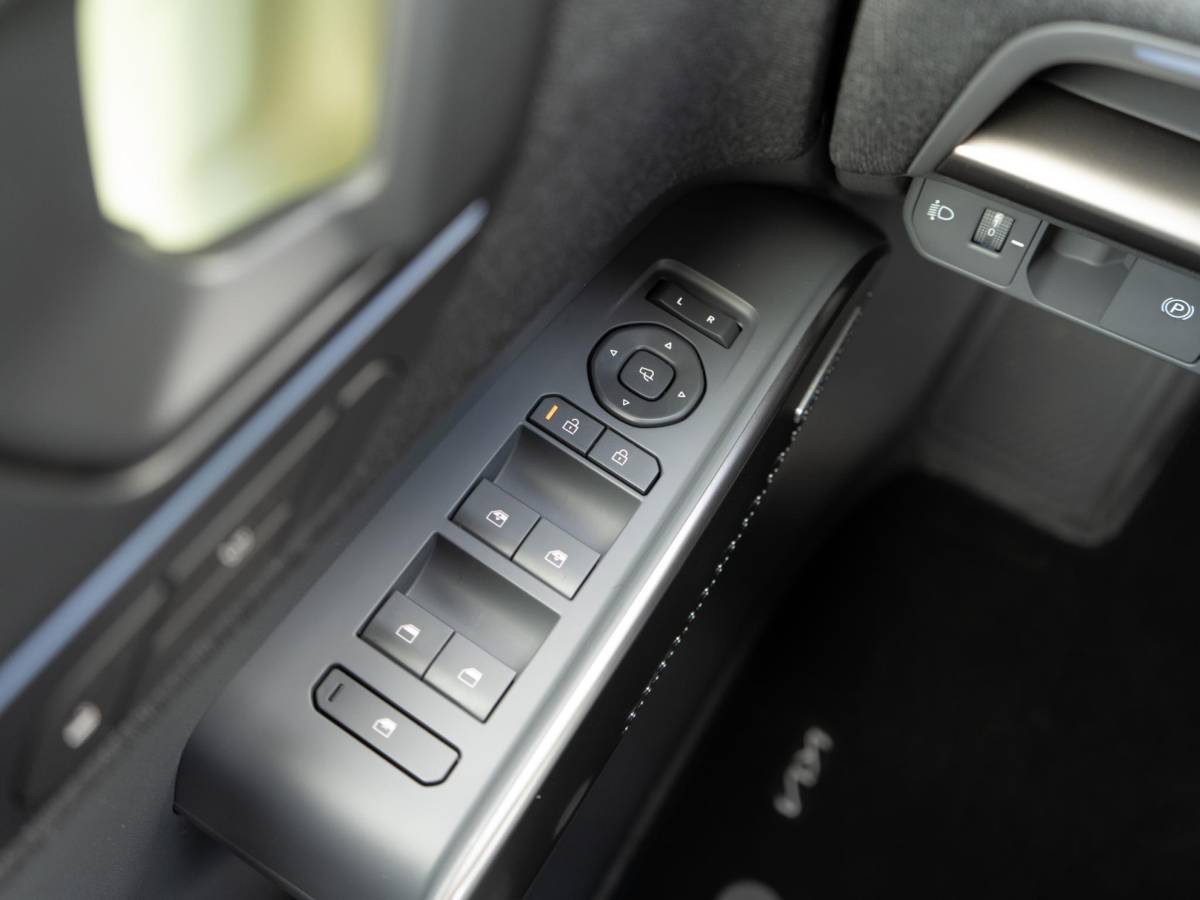 Kia EV2 Kia EV2 Plus Advanced 42.2 kWh | Schuifkanteldak | Stoel en stuurverwarming | Navigatie |