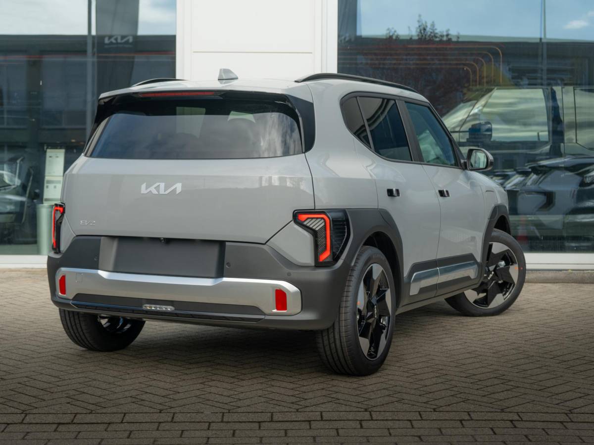 Kia EV2 Kia EV2 Plus Advanced 42.2 kWh | Schuifkanteldak | Stoel en stuurverwarming | Navigatie |