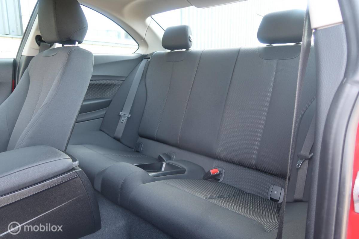 BMW 2 Serie BMW 2-serie Coupé 218i Centennial Executive
