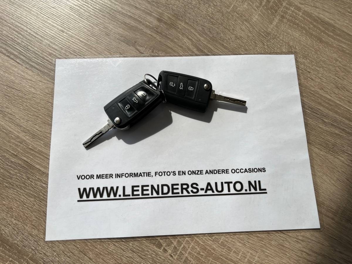 Volkswagen Transporter Volkswagen Transporter Automaat Servicewagen 2.0 TDI 150PK euro6 L2H1 3Persoons, Airco, Navigatie, CruiseControl, RIJKLAARPRIJS!