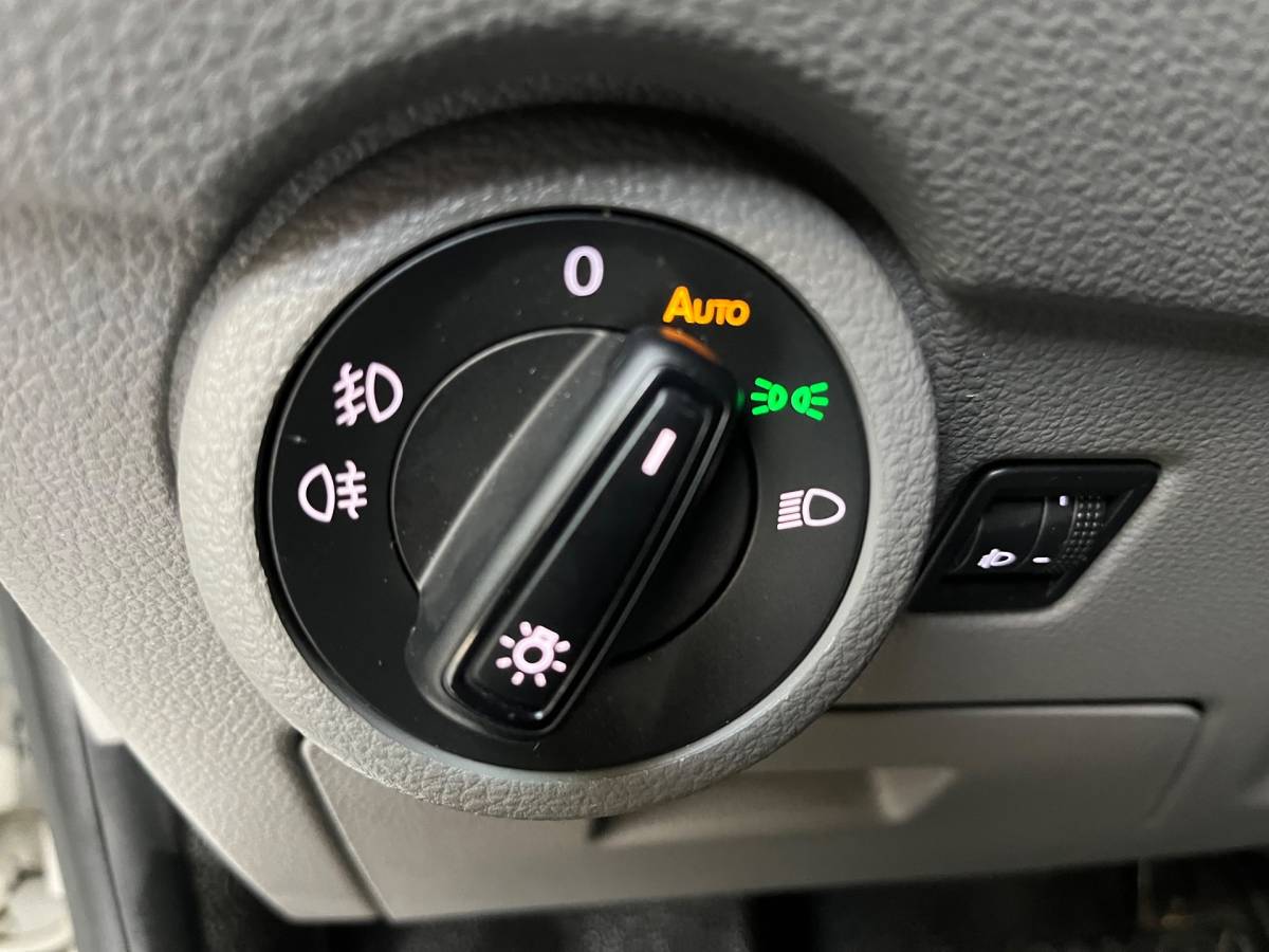 Volkswagen Transporter Volkswagen Transporter Automaat Servicewagen 2.0 TDI 150PK euro6 L2H1 3Persoons, Airco, Navigatie, CruiseControl, RIJKLAARPRIJS!