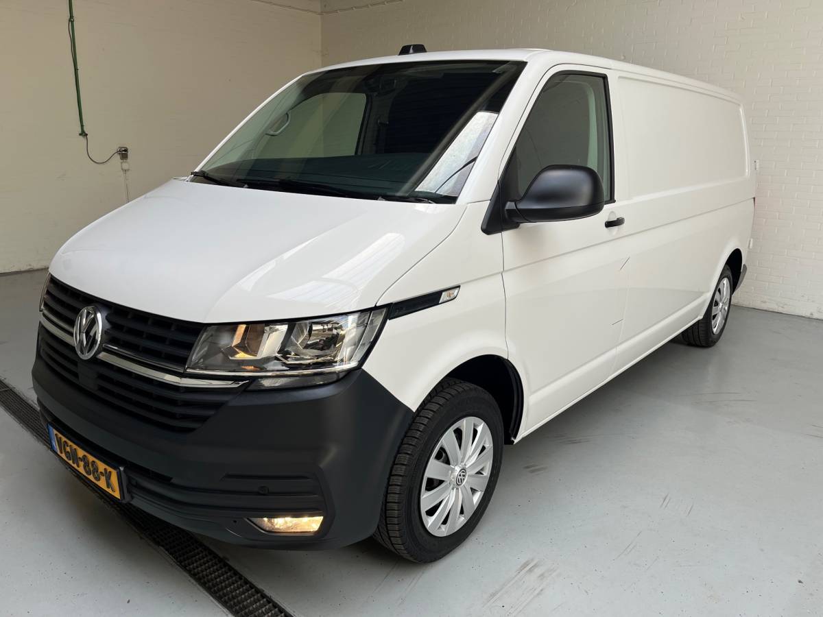 Volkswagen Transporter Volkswagen Transporter Automaat Servicewagen 2.0 TDI 150PK euro6 L2H1 3Persoons, Airco, Navigatie, CruiseControl, RIJKLAARPRIJS!