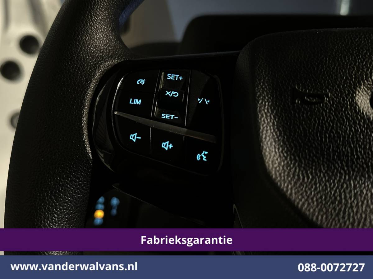 Ford Transit Custom Ford Transit Custom 2.0 TDCI L1H1 Fabrieksgarantie Euro6 Airco | Camera | LED | Apple Carplay | Cruisecontrol Android Auto, Verwarmde voorruit, Parkeersensoren, Bijrijdersbank