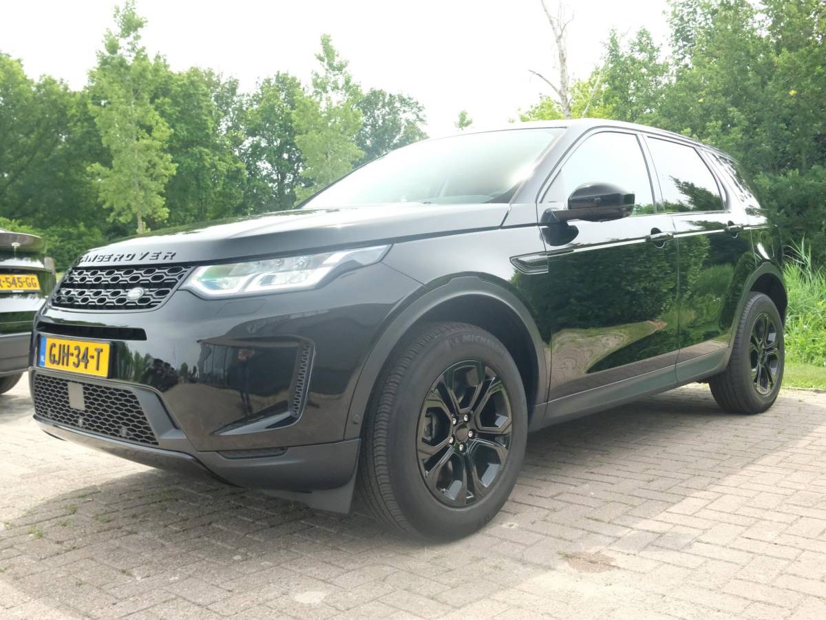Land Rover Discovery Sport Land Rover Discovery Sport P300e 1.5 S 309 PK | 360 graden camera | Lederen bekleding | SOH 92,3% | Elektrische Stoelen | Navigatie | DAB