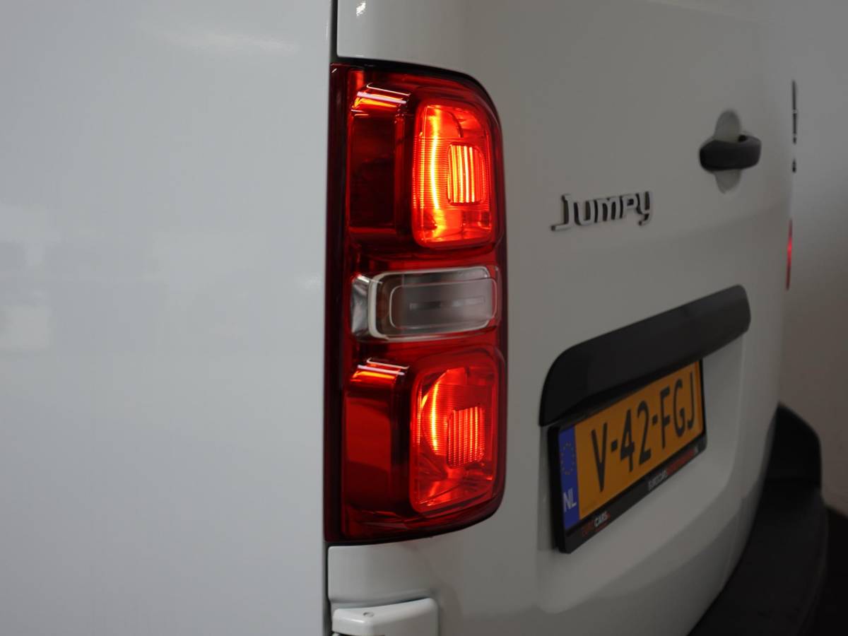 Citroën Jumpy Citroen Jumpy 120PK L3 Club Sport Edition Automaat Apple Carplay/Android Auto Navigatie Airco Cruise Control