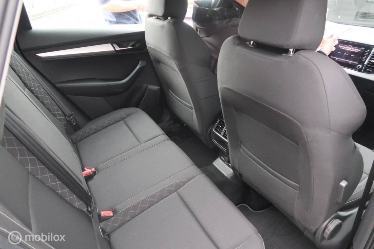 Škoda Karoq Skoda Karoq 1.0 TSI Style Business,CARPLAY,NAVI,CLIMA,CAMERA