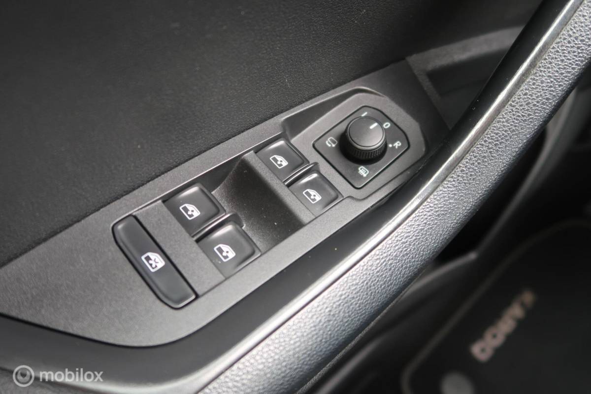 Škoda Karoq Skoda Karoq 1.0 TSI Style Business,CARPLAY,NAVI,CLIMA,CAMERA