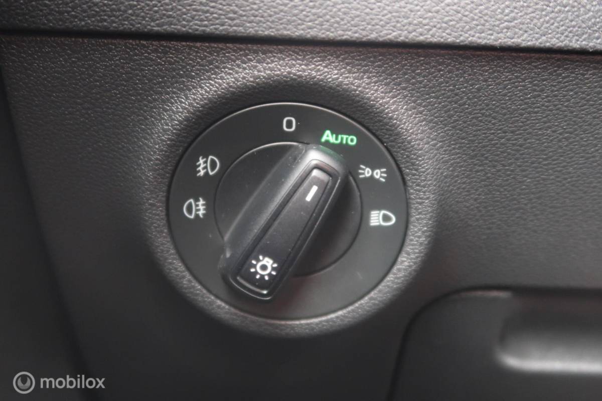 Škoda Karoq Skoda Karoq 1.0 TSI Style Business,CARPLAY,NAVI,CLIMA,CAMERA