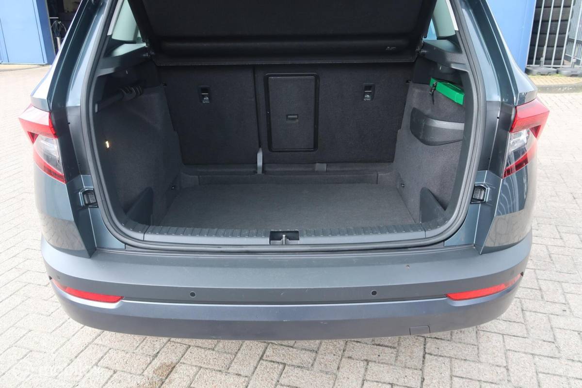 Škoda Karoq Skoda Karoq 1.0 TSI Style Business,CARPLAY,NAVI,CLIMA,CAMERA