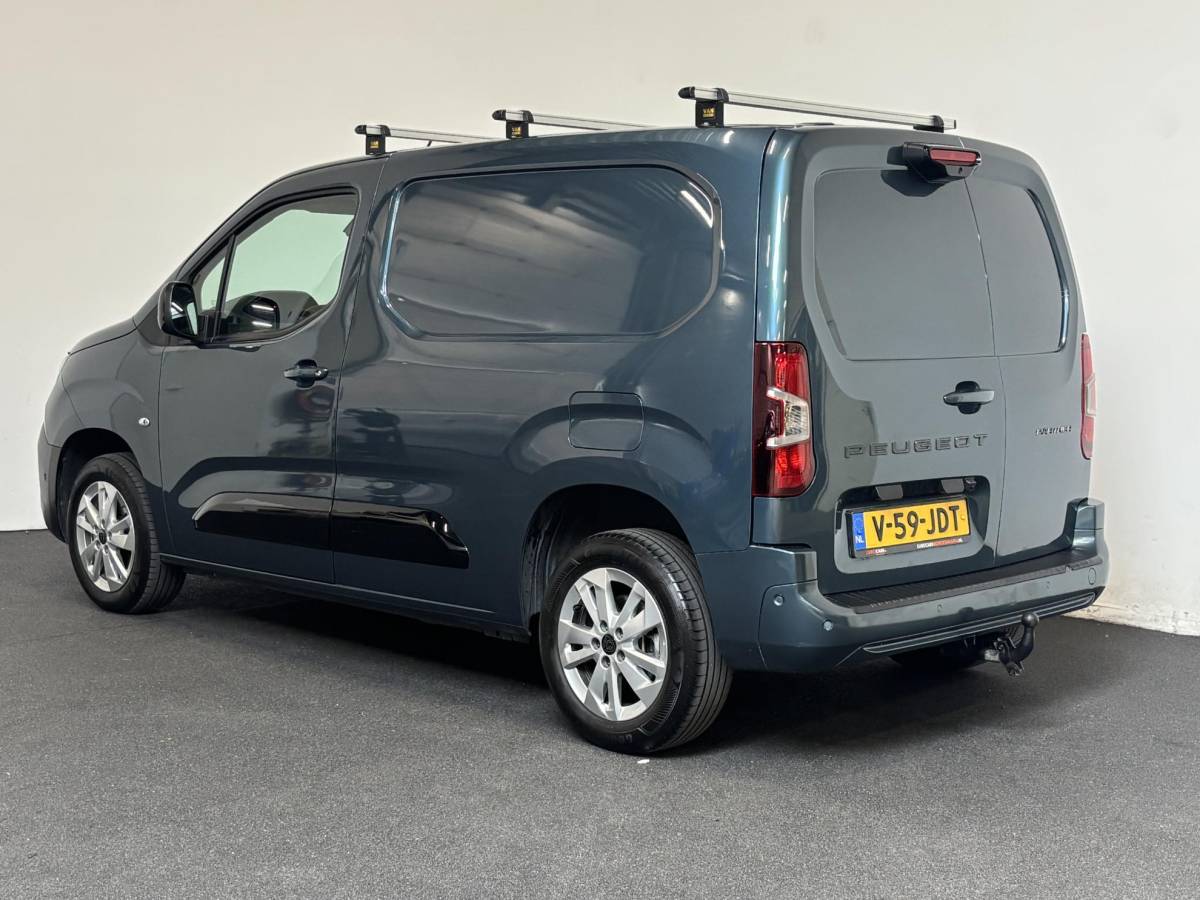 Peugeot Partner Peugeot Partner 1.5 HDI 130PK L1 130PK NIEUW MODEL Airco Cruise Control  LM velgen Navi Trekhaak PDC V&A Camera