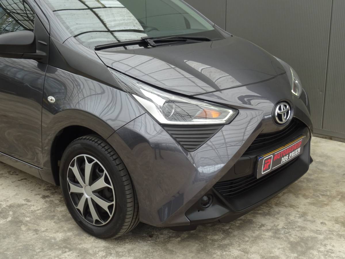 Toyota Aygo Toyota Aygo 1.0 VVT-i x-fun * EXTRA GETINT GLAS * VOLLE TANK !!