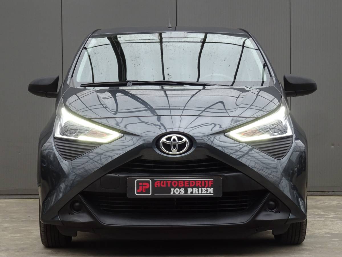 Toyota Aygo Toyota Aygo 1.0 VVT-i x-fun * EXTRA GETINT GLAS * VOLLE TANK !!