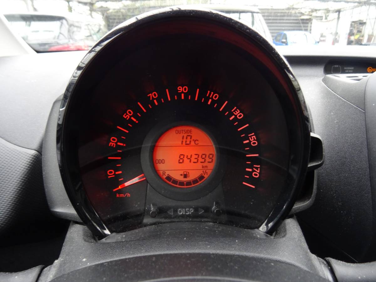 Toyota Aygo Toyota Aygo 1.0 VVT-i x-fun * EXTRA GETINT GLAS * VOLLE TANK !!