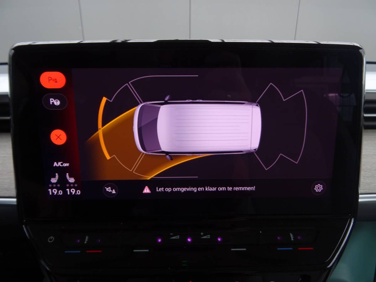 Volkswagen ID. Buzz Volkswagen ID. Buzz Pro 77kWh * IQ LIGHT * MASSAGE * TREKHAAK !!