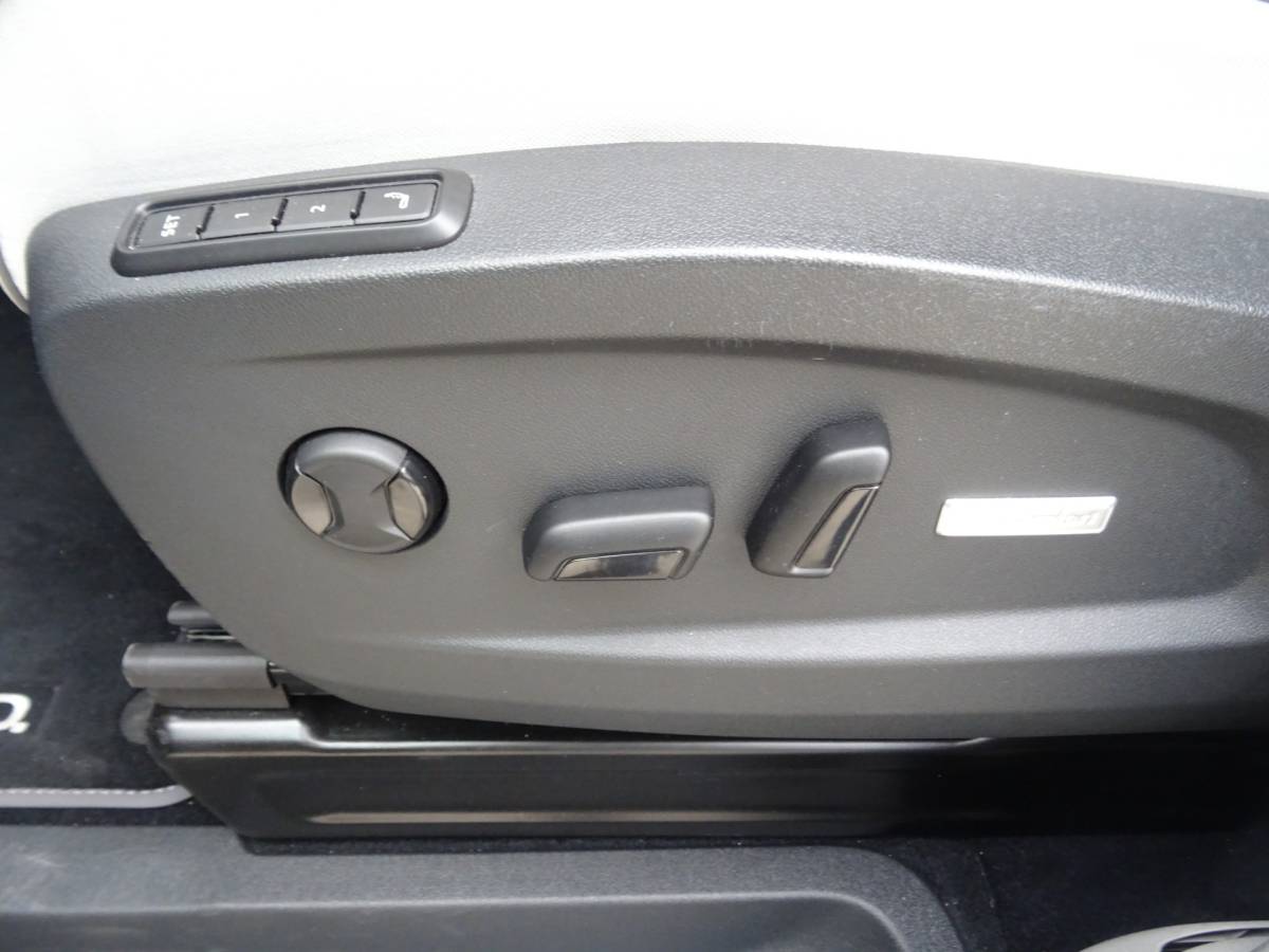 Volkswagen ID. Buzz Volkswagen ID. Buzz Pro 77kWh * IQ LIGHT * MASSAGE * TREKHAAK !!