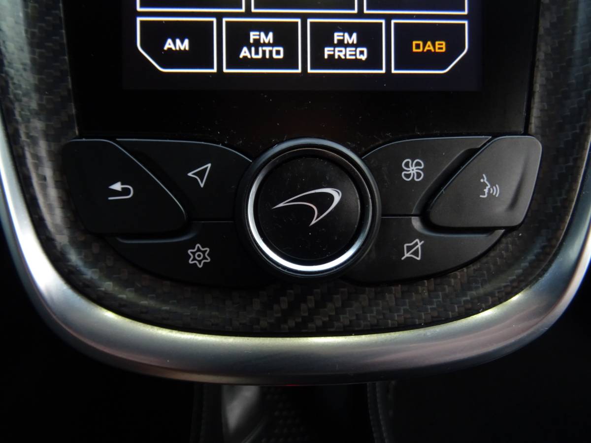 McLaren 570S McLaren 570S 570S * DEALER ONDERH. * CARPLAY * KERAMISCH !!