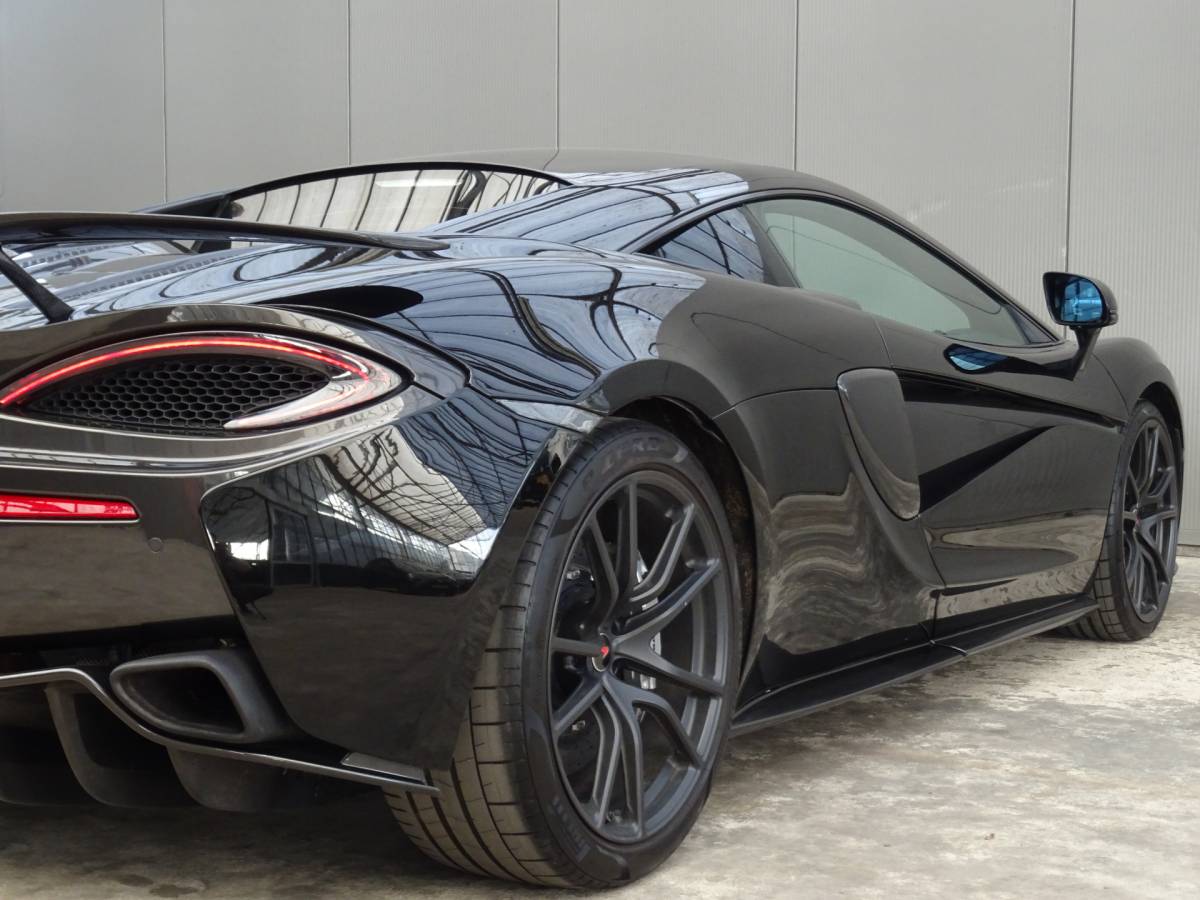 McLaren 570S McLaren 570S 570S * DEALER ONDERH. * CARPLAY * KERAMISCH !!