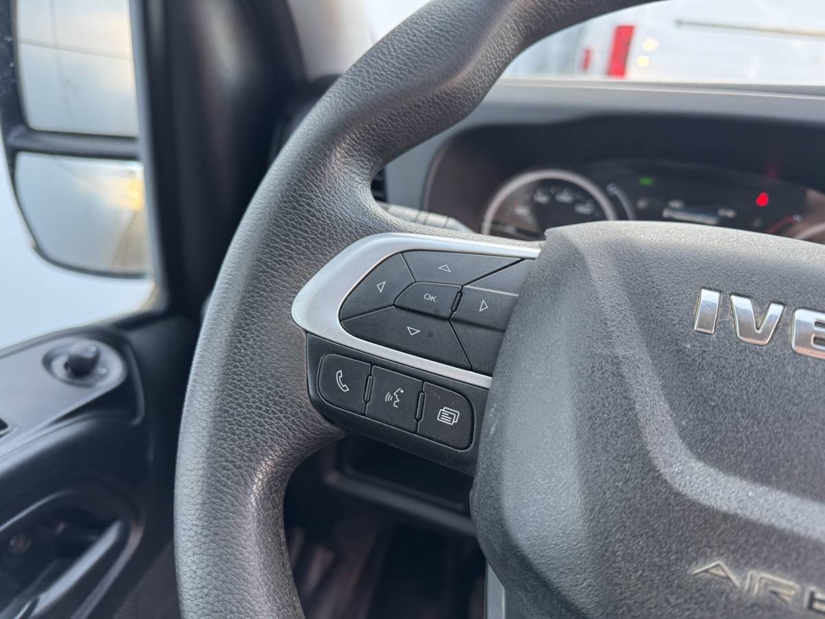 Iveco Daily Iveco Daily 35C14 2.3 Kipper Dubbele Cabine Dubbellucht 3,5t Trekhaak 6 Stoelen Airco Cruise Control Benne Tipper