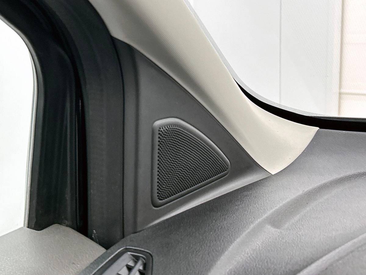Ford Transit Connect Ford Transit Connect 1.5 EcoBlue Automaat L2 Trend Navigatie Airco Parkeersensoren achter Cruise Control 3Zits Camera DAB+