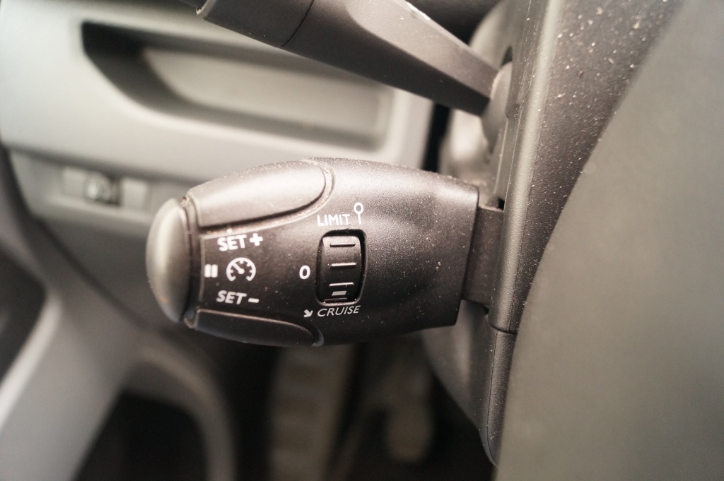 Peugeot Expert Peugeot Expert 1.5 BlueHDI Standard Premium -NAVI-AIRCO-TREKHAAK-