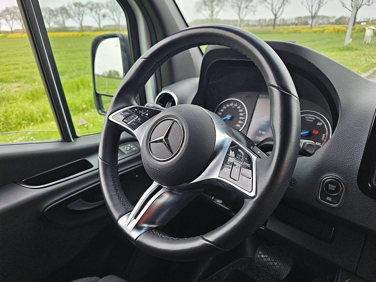 Mercedes-Benz eSprinter MERCEDES-BENZ ESPRINTER 320 300km wltp 81kwh