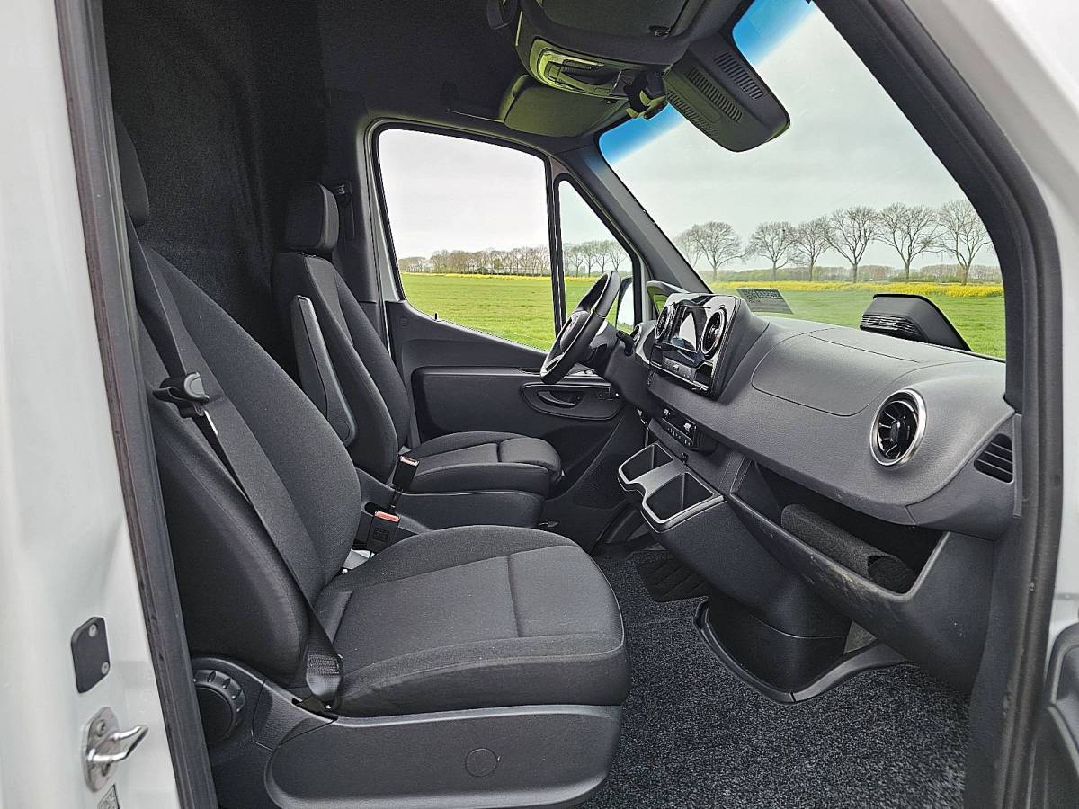 Mercedes-Benz eSprinter MERCEDES-BENZ ESPRINTER 320 300km wltp 81kwh
