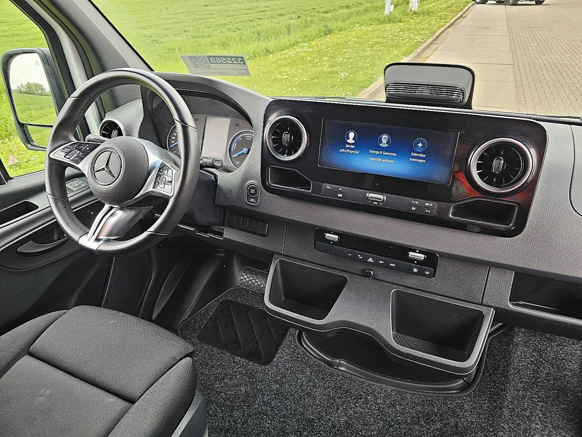 Mercedes-Benz eSprinter MERCEDES-BENZ ESPRINTER 320 300km wltp 81kwh