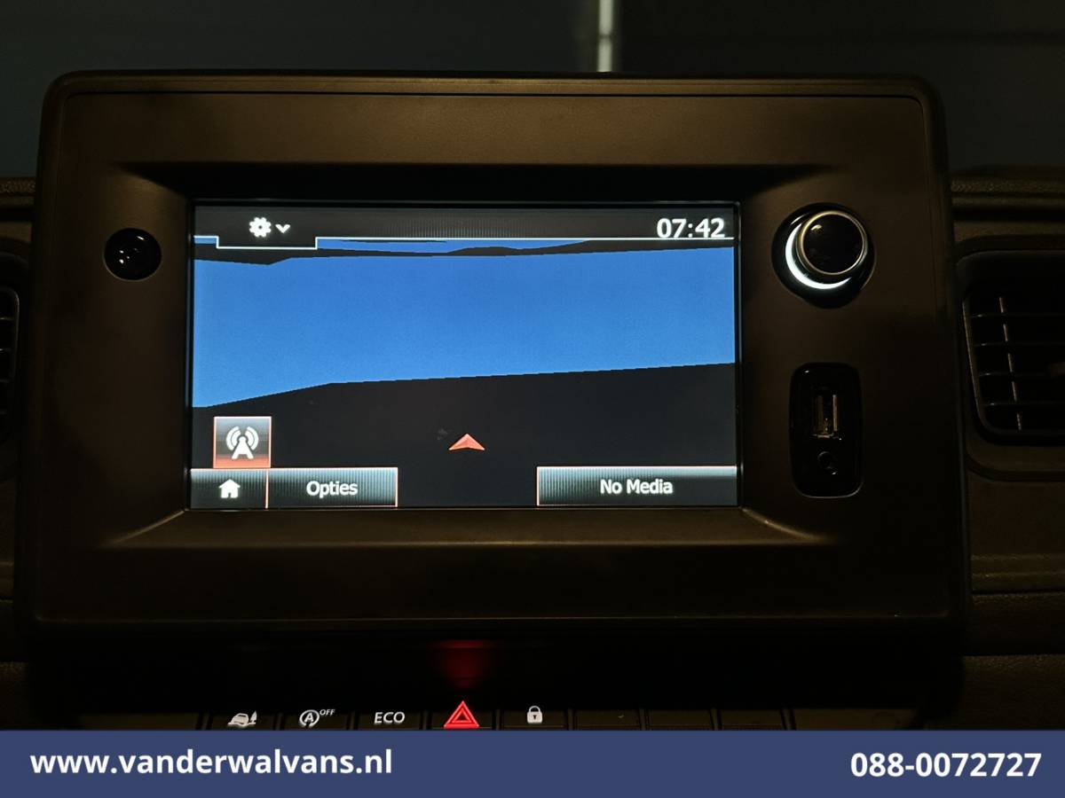 Renault Master Renault Master 2.3 dCi 146pk Bakwagen 222cm Hoog Laadklep Euro6 Airco | Camera | Navigatie | LED | 983kg Laadvermogen Cruisecontrol, Bijrijdersbank