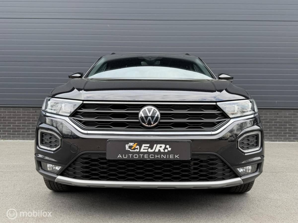 Volkswagen T-Roc Volkswagen T-Roc 1.5 TSI Sport CLIMA*ADABCRUISE*CARPLAY*CAMERA