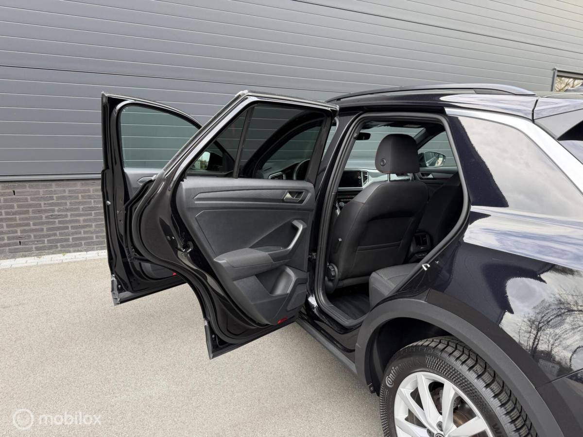 Volkswagen T-Roc Volkswagen T-Roc 1.5 TSI Sport CLIMA*ADABCRUISE*CARPLAY*CAMERA