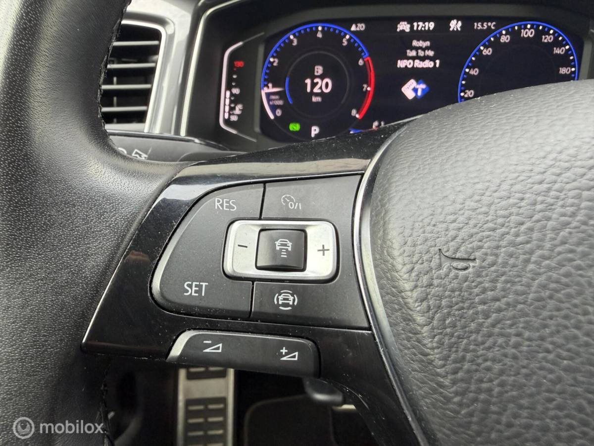 Volkswagen T-Roc Volkswagen T-Roc 1.5 TSI Sport CLIMA*ADABCRUISE*CARPLAY*CAMERA