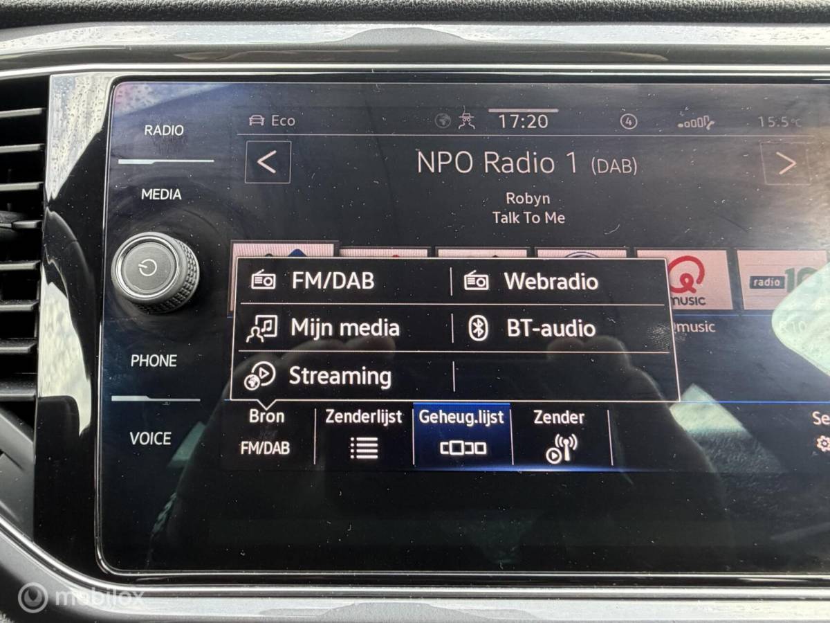 Volkswagen T-Roc Volkswagen T-Roc 1.5 TSI Sport CLIMA*ADABCRUISE*CARPLAY*CAMERA