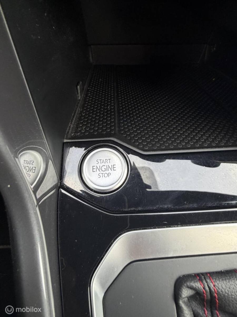 Volkswagen T-Roc Volkswagen T-Roc 1.5 TSI Sport CLIMA*ADABCRUISE*CARPLAY*CAMERA