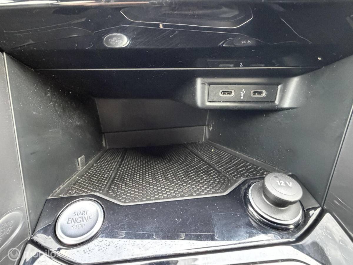 Volkswagen T-Roc Volkswagen T-Roc 1.5 TSI Sport CLIMA*ADABCRUISE*CARPLAY*CAMERA