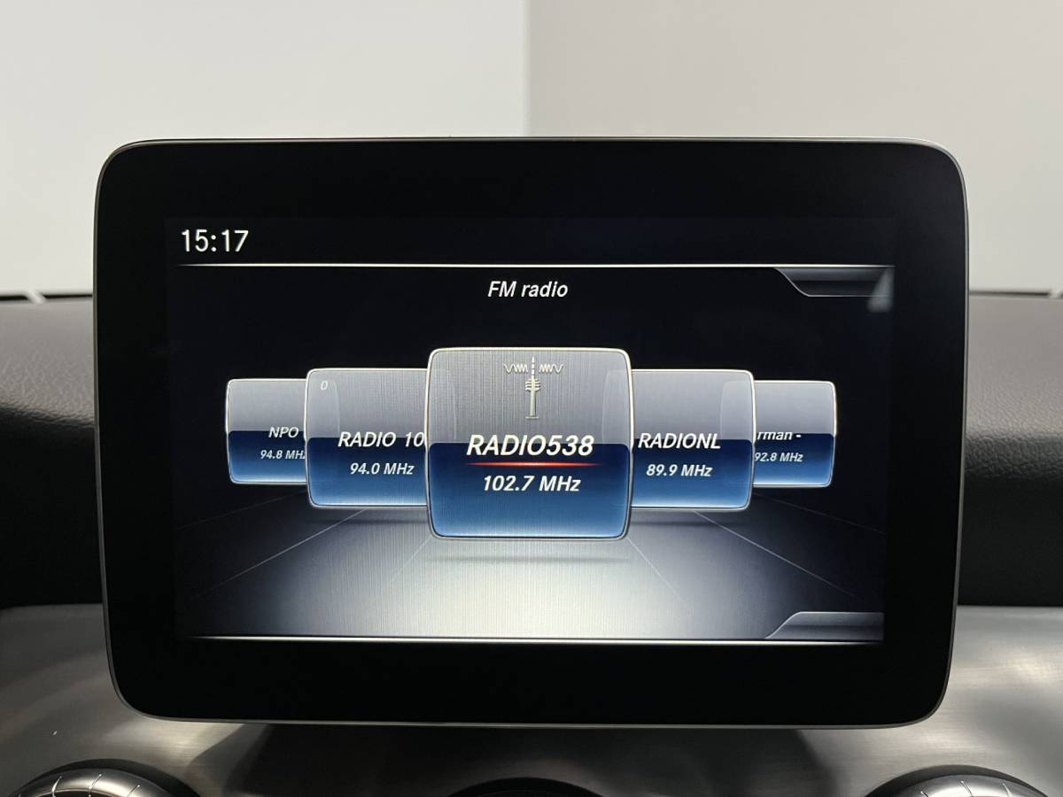 Mercedes-Benz CLA Mercedes-Benz CLA-klasse 180 Business Solution AMG Line | Airco ECC | LED | Navigatie | Stoelverwarming | Camera | 18″ velgen | Isofix | NAP |