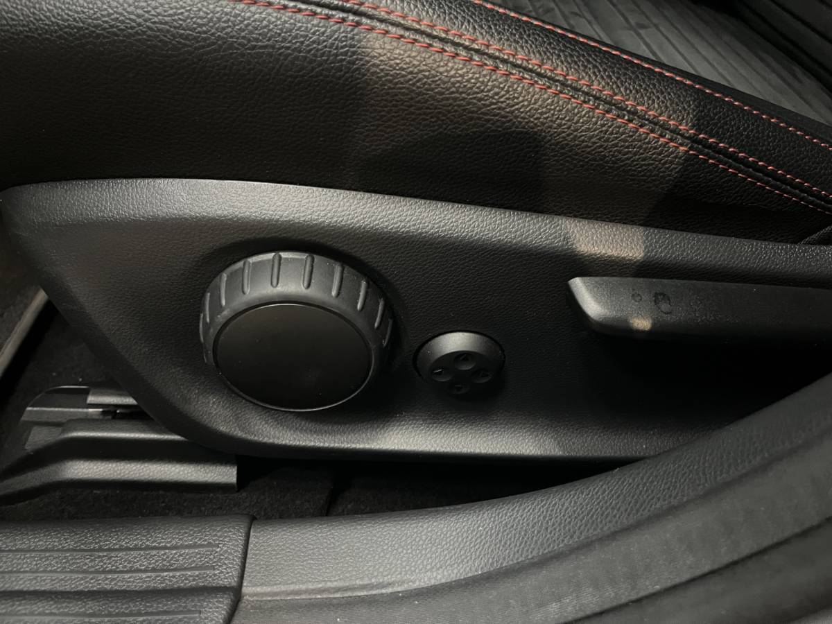 Mercedes-Benz CLA Mercedes-Benz CLA-klasse 180 Business Solution AMG Line | Airco ECC | LED | Navigatie | Stoelverwarming | Camera | 18″ velgen | Isofix | NAP |