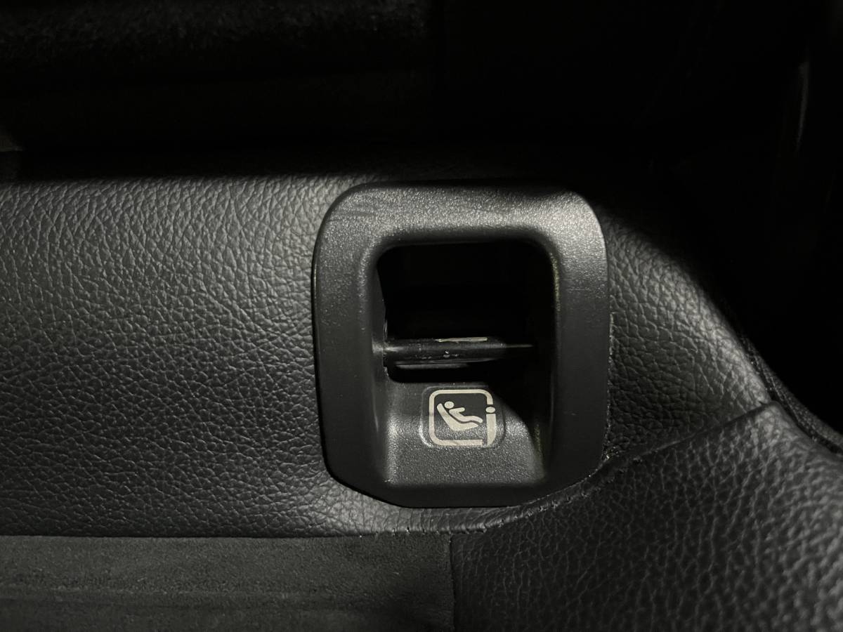 Mercedes-Benz CLA Mercedes-Benz CLA-klasse 180 Business Solution AMG Line | Airco ECC | LED | Navigatie | Stoelverwarming | Camera | 18″ velgen | Isofix | NAP |