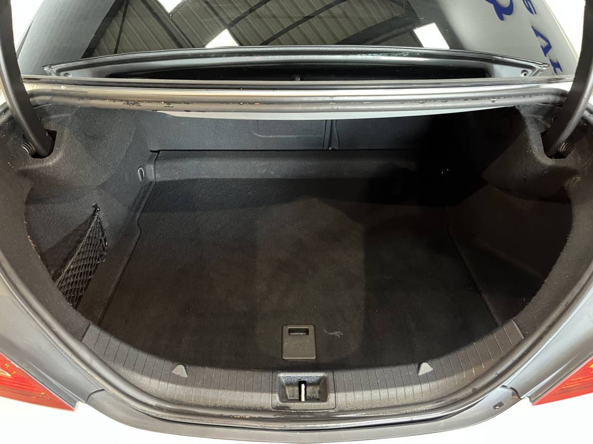 Mercedes-Benz CLA Mercedes-Benz CLA-klasse 180 Business Solution AMG Line | Airco ECC | LED | Navigatie | Stoelverwarming | Camera | 18″ velgen | Isofix | NAP |