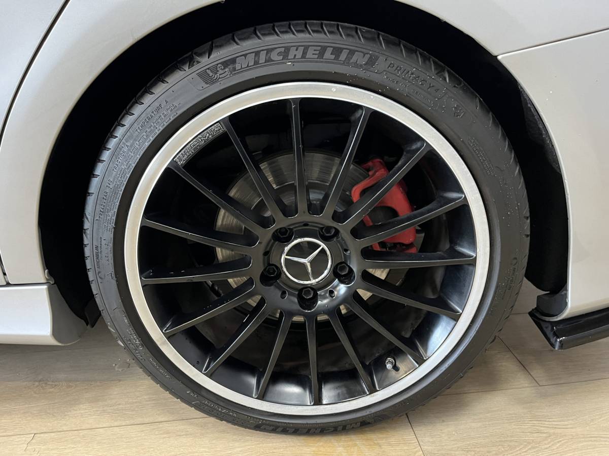 Mercedes-Benz CLA Mercedes-Benz CLA-klasse 180 Business Solution AMG Line | Airco ECC | LED | Navigatie | Stoelverwarming | Camera | 18″ velgen | Isofix | NAP |