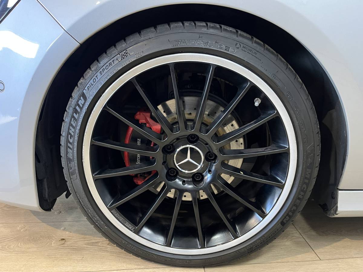 Mercedes-Benz CLA Mercedes-Benz CLA-klasse 180 Business Solution AMG Line | Airco ECC | LED | Navigatie | Stoelverwarming | Camera | 18″ velgen | Isofix | NAP |