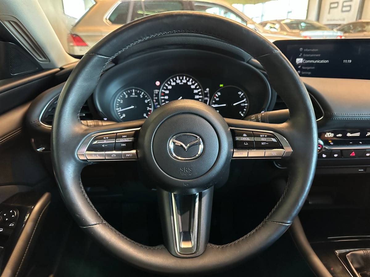 Mazda 3 Mazda 3 2.0 e-SkyActiv-G M Hybrid 122 COMFORT-uitv|NAVIGATIE|CLIMA AIRCO|ADAPTIVE CRUISE CONTROL|LM-VELG|HEAD UP DISPLAY|XENON