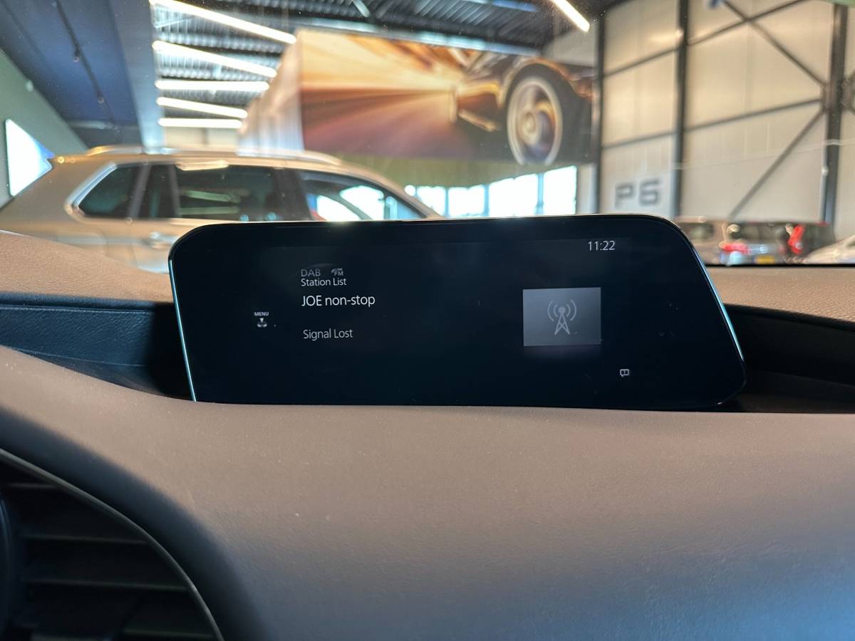 Mazda 3 Mazda 3 2.0 e-SkyActiv-G M Hybrid 122 COMFORT-uitv|NAVIGATIE|CLIMA AIRCO|ADAPTIVE CRUISE CONTROL|LM-VELG|HEAD UP DISPLAY|XENON