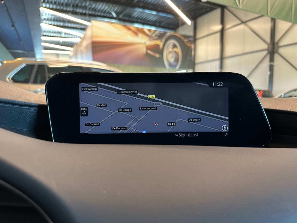 Mazda 3 Mazda 3 2.0 e-SkyActiv-G M Hybrid 122 COMFORT-uitv|NAVIGATIE|CLIMA AIRCO|ADAPTIVE CRUISE CONTROL|LM-VELG|HEAD UP DISPLAY|XENON
