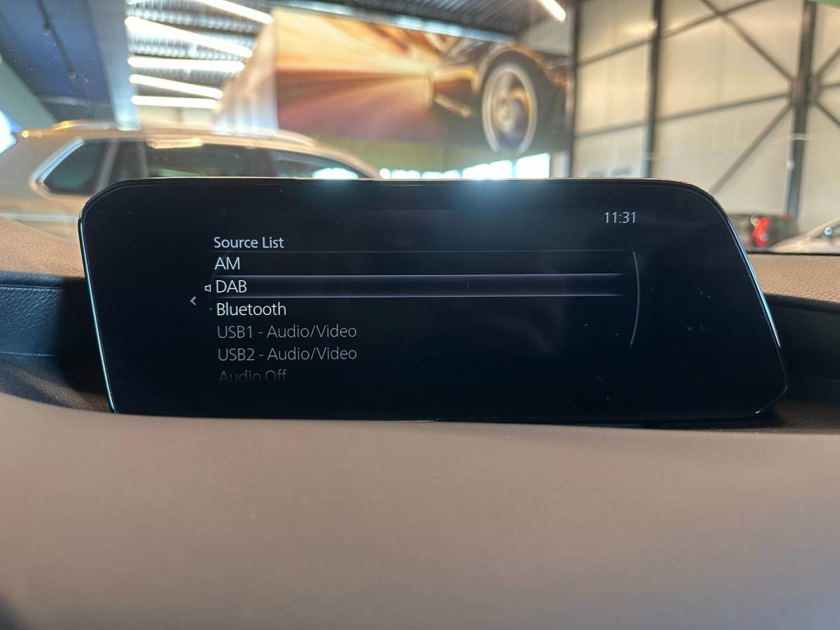 Mazda 3 Mazda 3 2.0 e-SkyActiv-G M Hybrid 122 COMFORT-uitv|NAVIGATIE|CLIMA AIRCO|ADAPTIVE CRUISE CONTROL|LM-VELG|HEAD UP DISPLAY|XENON