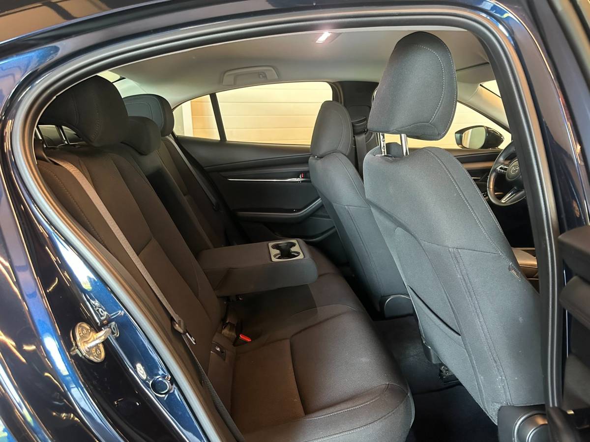 Mazda 3 Mazda 3 2.0 e-SkyActiv-G M Hybrid 122 COMFORT-uitv|NAVIGATIE|CLIMA AIRCO|ADAPTIVE CRUISE CONTROL|LM-VELG|HEAD UP DISPLAY|XENON
