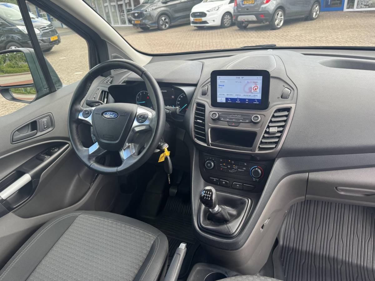 Ford Transit Connect Ford Transit Connect 1.0 Ecoboost L2 Trend SCI | | 100pk | Navigatie | Cruise Control | Ingerichte Laadruimte | 3 Zitplaatsen | Winter Pack