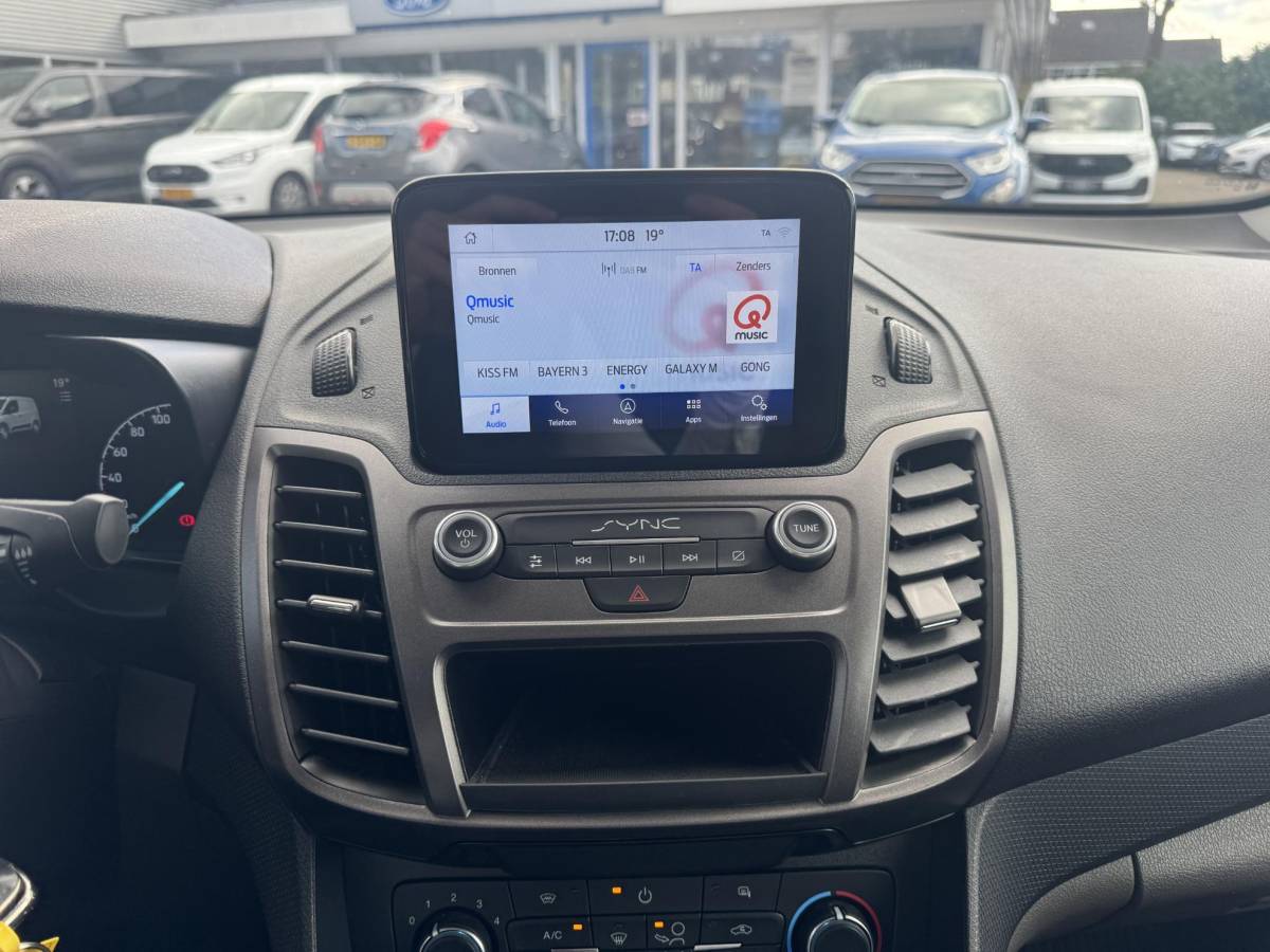 Ford Transit Connect Ford Transit Connect 1.0 Ecoboost L2 Trend SCI | | 100pk | Navigatie | Cruise Control | Ingerichte Laadruimte | 3 Zitplaatsen | Winter Pack