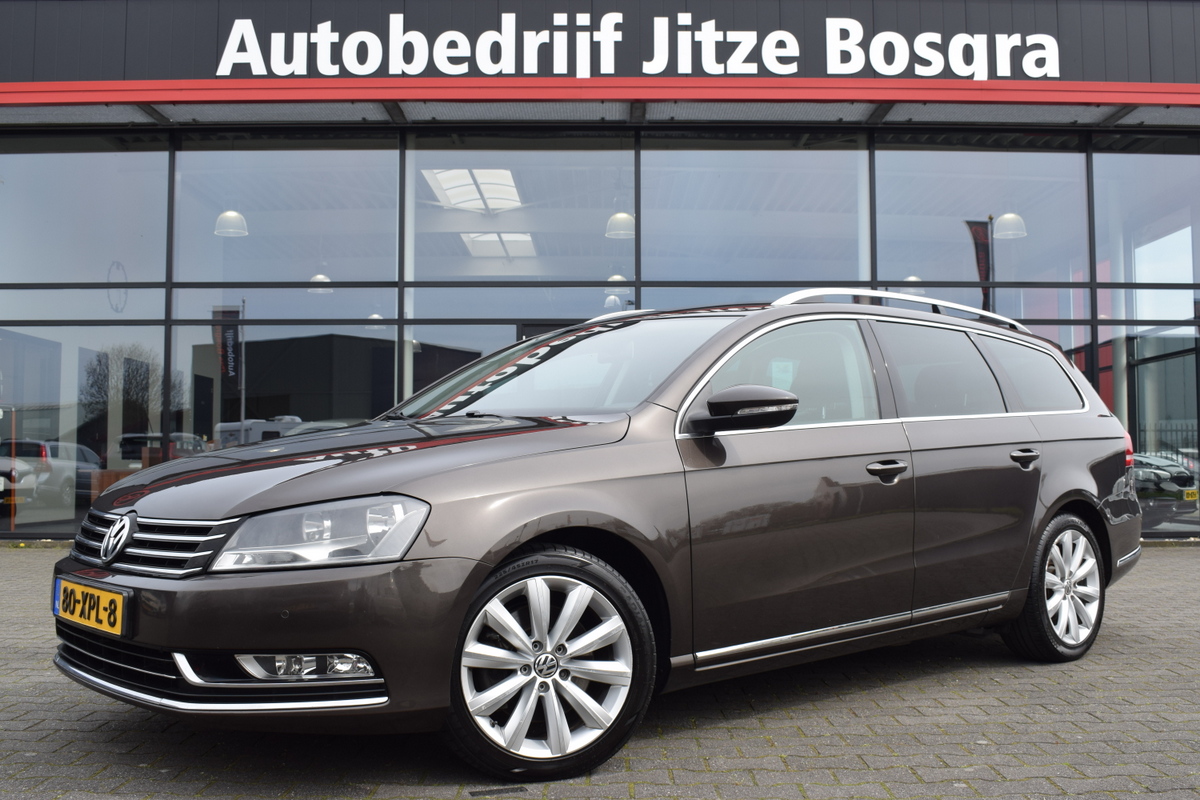 Volkswagen Passat Volkswagen Passat Variant 1.4 TSi Automaat Highline  Executive Line Zwart Leder | Full Map Navi | Telefonie | Sportstoelen | Trekhaak